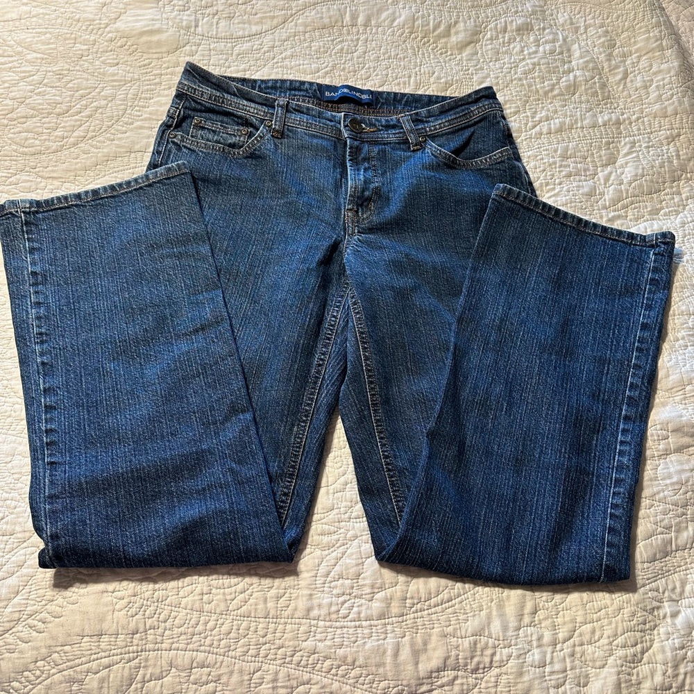 Bandolino Blu vintage jeans Sz 8 med blue no stretch below waist good condition